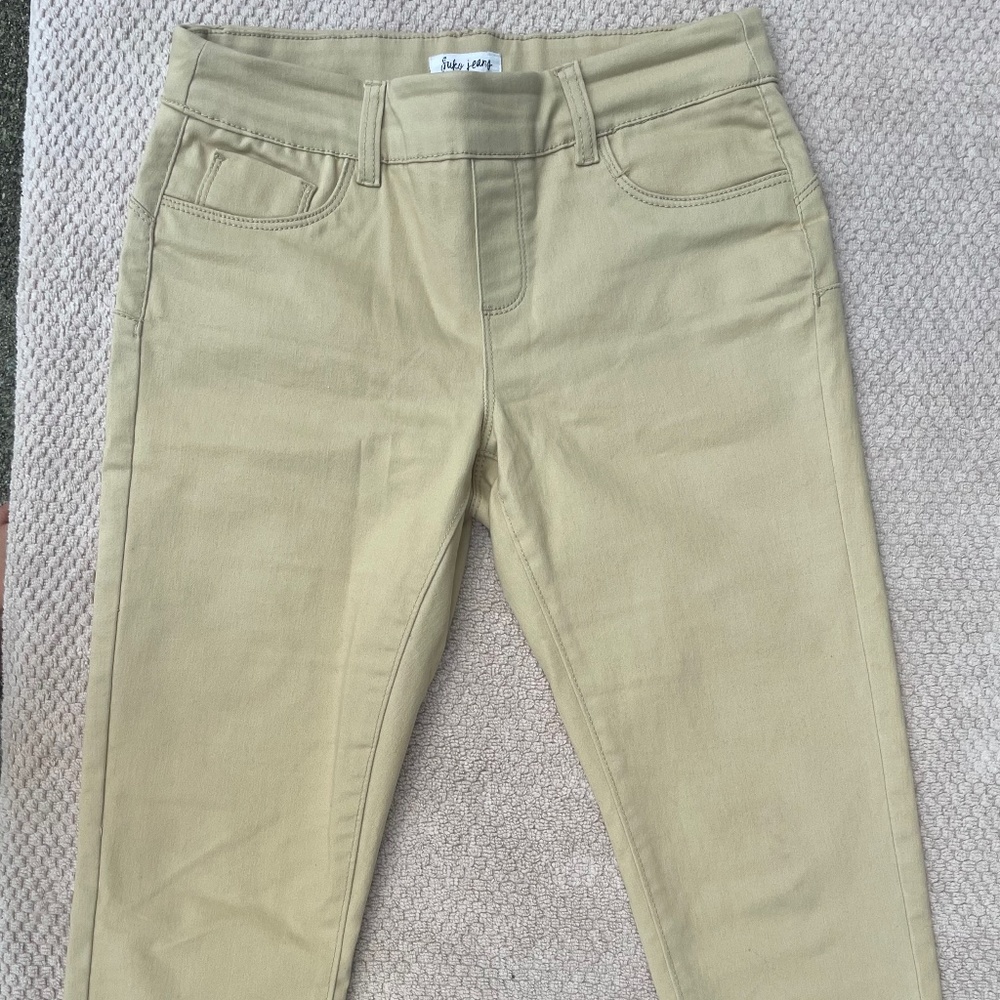 Light Yellow Capris